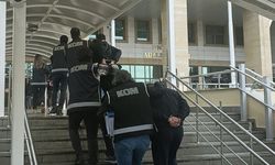 Sahte para ile esnafı dolandıran şüpheliler yakalandı