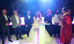 Alanyalı magazin muhabiri dünyaevine girdi