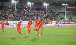 Alanyaspor, Trabzonspor’u hezimete uğrattı