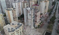 Adana’da artçı depremde yıkılan Kubilay Apartmanı havadan görüntülendi | VİDEO HABER