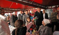 Alanya depremzedelere sahip çıkıyor Yücel: “4 bin 600’ün üstünde depremzede tesislere yerleştirildi”
