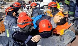 Antalya BŞB İtfaiyesi, deprem bölgesinde 79 kişiyi kurtardı