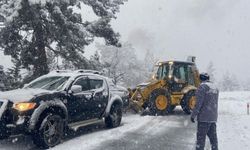 Antalya’nın Akseki ilçesinde 25 mahalle yolu kar sebebiyle kapalı