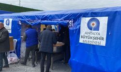 Büyükşehir Belediyesi’nin deprem bölgesine desteği sürüyor