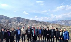 CHP Alanya’dan yangından zarar gören mahallelere ziyaret