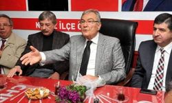 Deniz Baykal vefat etti
