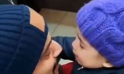 Depremde ayrı düşen baba ve kızından en duygusal buluşma