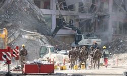 Diyarbakır’da 3 enkazda çalışmalar sürüyor