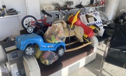 Esnaf depremzede çocuklar için oyuncak topluyor