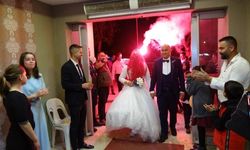 Evlendikten 20 yıl sonra, 3 çocuklarıyla düğün yaptılar