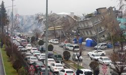 İkinci deprem Adıyaman'daki binaları böyle salladı | VİDEO HABER