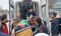 Malatya'da enkaz altında kalan baba ve kızı sağ çıkartıldı