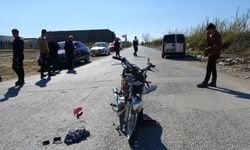 Manavgat’ta hafif ticari araçla motosiklet çarpıştı: 1 yaralı