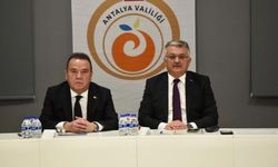 Vali Yazıcı:" Depremzedelerin ihtiyaçlarını karşılamak için çalışmalarımıza devam ediyoruz"