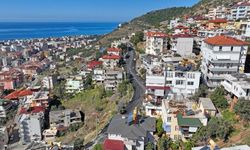 Alanya'nın o caddesinde asfalt yenileme çalışmaları devam ediyor