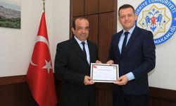 Kaymakam Ürkmezer sağlık çalışanlarını unutmadı