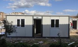 Mobilya üretimi yapan bir firma yaraları sarmak için konteyner üretimine başladı
