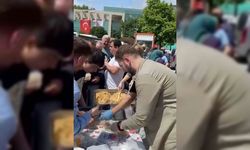 AK Parti Gençlik Kolları Kılıçdaroğlu için helva dağıttı