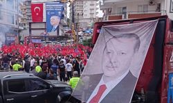 AK Parti İlçe Seçim Ofisi'nde coşku yaşanıyor | VİDEO HABER