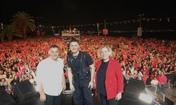 Alanya Belediyesi’nin muhteşem 19 Mayıs kutlaması Edis konseriyle zirve yaptı