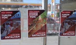Alanya'da korsan afişler vatandaşları tedirgin etti