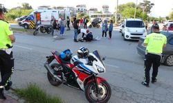 Hafif ticari araç motosikletle çarpıştı: 2 yaralı