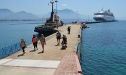İsrailli turistler Alanya’ya denizden geldi | VİDEO HABER