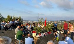 Bayramda şehidimizin mezarına ziyaretçi akını