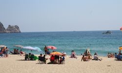 Alanya'da Kurban Bayramı’nda sahiller doldu taştı