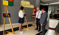 Alanya Üniversitesi’nde 15 Temmuz fotoğraf sergisi açıldı