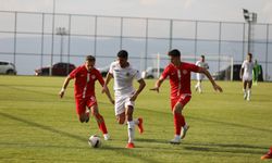 Alanyaspor son maçında Antalyaspor’a 2-1 mağlup oldu
