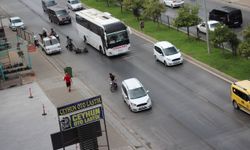 Alanya’da kadın sürücü motosikletli kadına çarptı: 1 yaralı