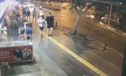 Bisikletli çocuk otomobilin altında kalmaktan kıl payı kurtuldu