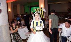 Gelinden damada düğünde doğum günü sürprizi