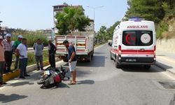 Motosiklet park halindeki kamyona çarptı: 1 yaralı