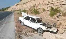 Takla atan otomobil şarampole yuvarlandı: 1 yaralı