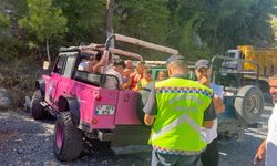 Alanya’da  fotoğraf çekerken görüntülendi cezadan kaçamadı