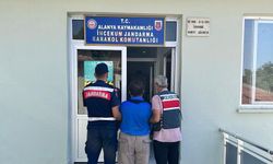 Alanya'da 23 yıl hapis cezası ile aranan şahıs yakalandı 