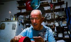 83 yaşındaki bileyci gençlere taş çıkartıyor