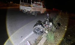 Alanya yolunda kamyonet ile motosiklet çarpıştı: 2 yaralı