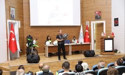 ALKÜ’lülere trafik güvenliği anlatıldı