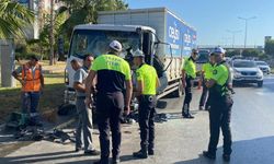 4 araçlı zincirleme kaza korkuttu: 2 yaralı