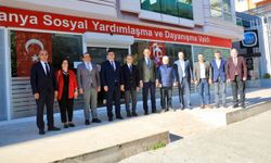 Kaymakam Ürkmezer’den SYDV Mütevelli Heyeti üyelerine teşekkür plaketi