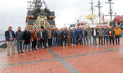 Başkan Yücel teknecilerle buluştu