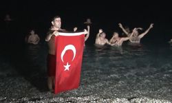 2024’ü denize girerek karşıladılar