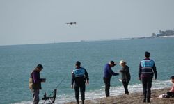 Antalya sahillerinde jandarmadan dronlu devriye