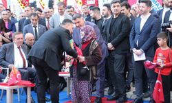 MHP Alanya Seçmen İletişim Merkezi açılışında duygulu anlar