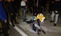 Alanya yolunda alkollü sürücü adayının kullandığı motosiklet devrildi