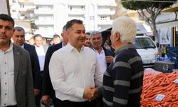 Mahmutlar'da pazarcı esnafından Başkan Yücel'e destek