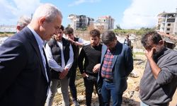 Osman Özçelik hortumun vurduğu üreticileri yalnız bırakmadı